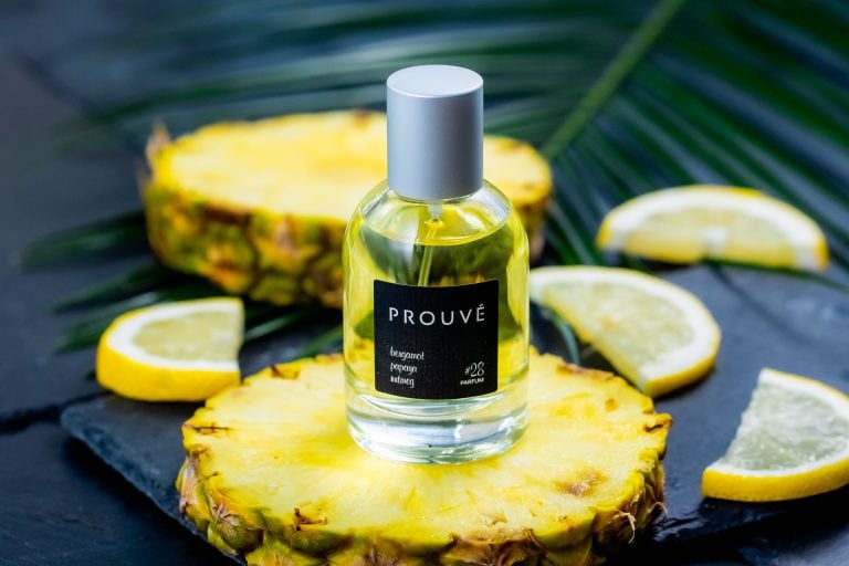 Prouvé Classic #28 férfi parfüm ananász és citrom szeletekkel