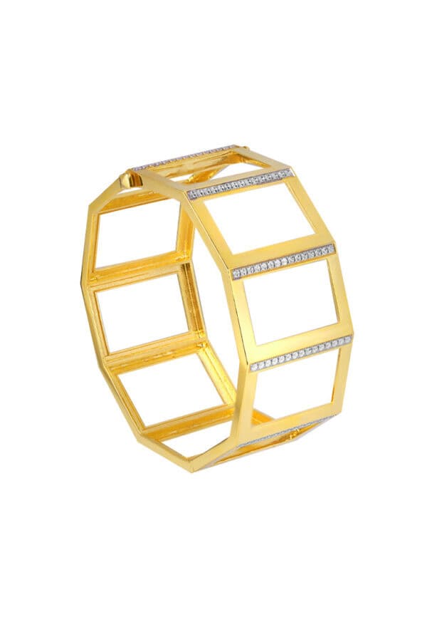 1100x762px_23Oct_0033_DC-YG1520B-2C TOMEI Diamond Cut Collection Bangle, Yellow Gold 916