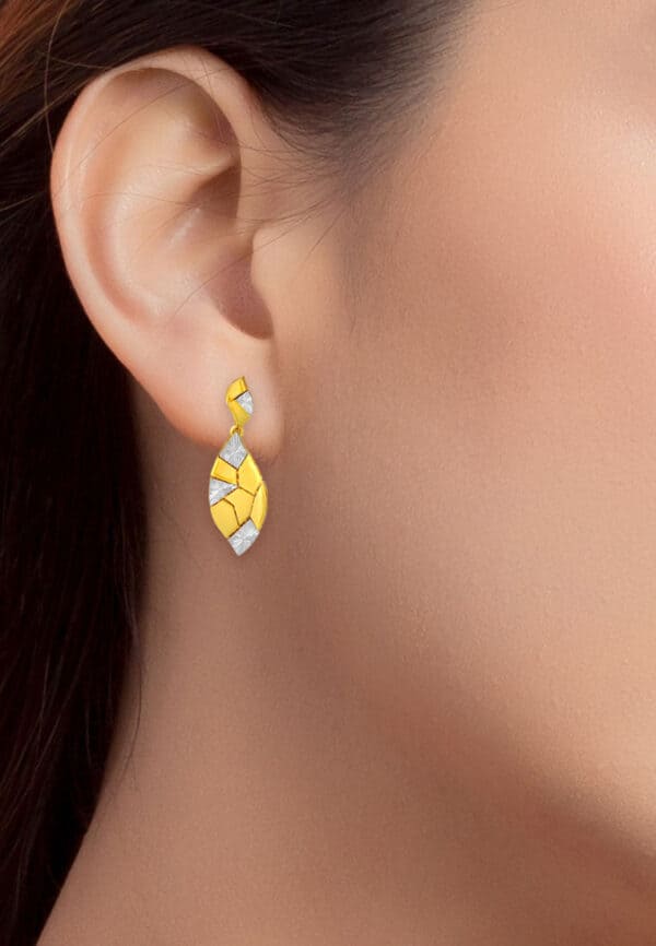 TOMEI Diamond Cut Collection Earrings, Yellow Gold 916