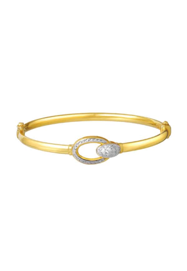762x1100copy_0013_Sony_19868_0d15d47d-9232-41a3-bee3-05f691f99bf4 TOMEI Dual-Tone Buckle Bangle, Yellow Gold 916