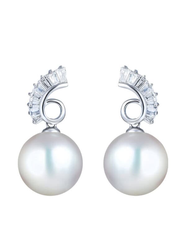 TOMEI Pearl Earrings, White Gold 750