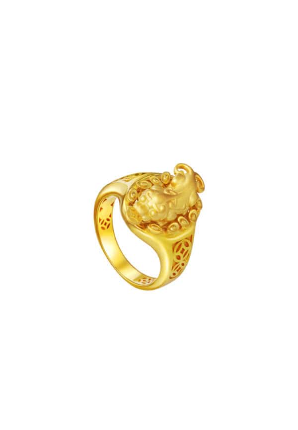 TOMEI The Prosperous Pixiu Ring, Yellow Gold 916