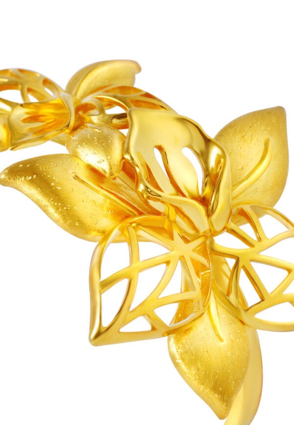 TOMEI Sri Puteri Collection Bangle, Yellow Gold 916