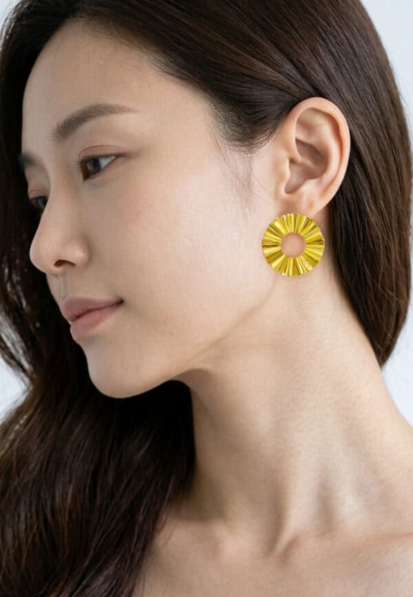 TOMEI Anastasia Earrings, Yellow Gold 916