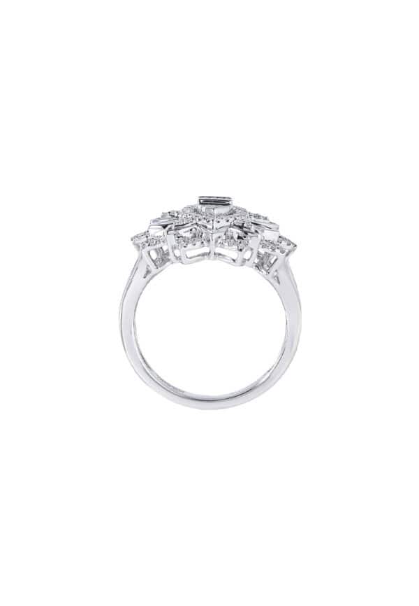 Untitled-1_0007s_0002_DSC01606.psd TOMEI Diamond Ring, White Gold 750