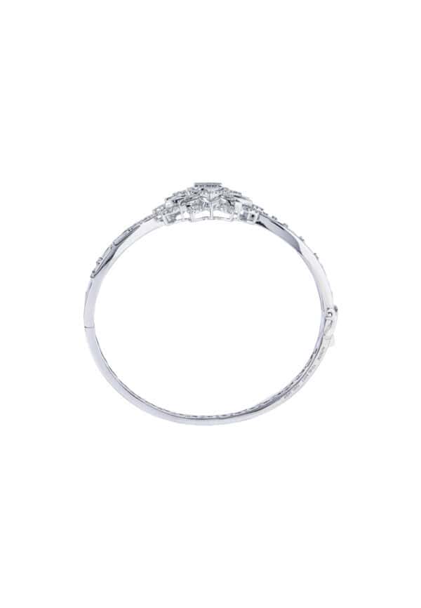 Untitled-1_0009s_0001_DSC01532.psd TOMEI Diamond Bangle, White Gold 750