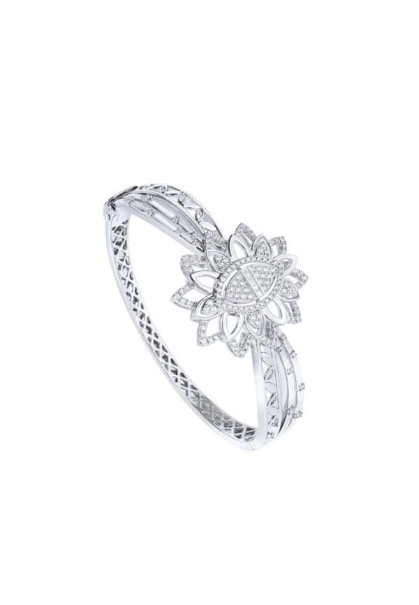 Untitled-1_0009s_0002_DSC01500.psd TOMEI Diamond Bangle, White Gold 750