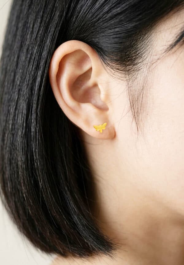 ssmy-zone-1787384191-762x1100px_18Aug_0052_IQ-192-SD170-1C.jpg TOMEI Lusso Italia Butterfly Earrings, Yellow Gold 916