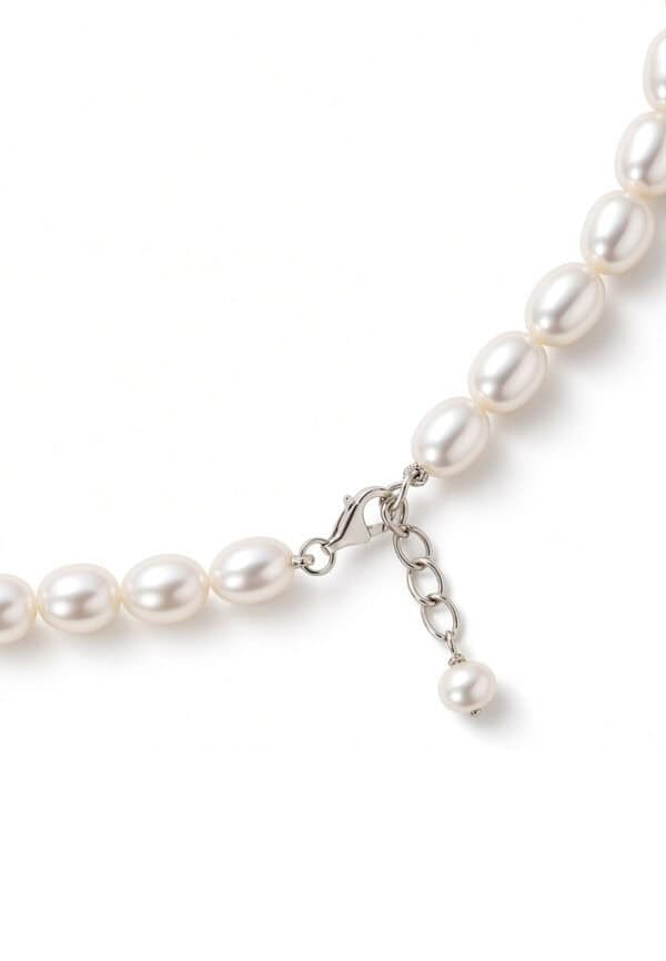 TOMEI Pearlfect Love Single Strand White Pearl Necklace