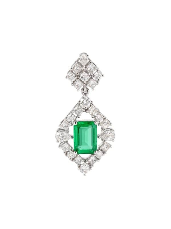 VP0000339_02_brochure TOMEI Emerald Pendant, White Gold 750/18K