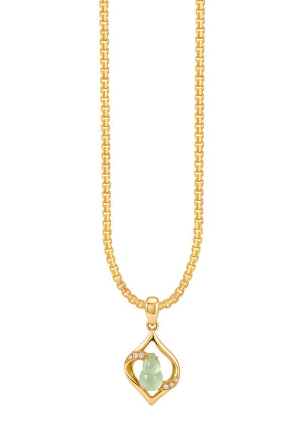ssmy-zone-1791795850-Tomei_0041_P6432Y_1.png.jpg TOMEI Hulu Jade Diamond Pendant, Yellow Gold 750/18K