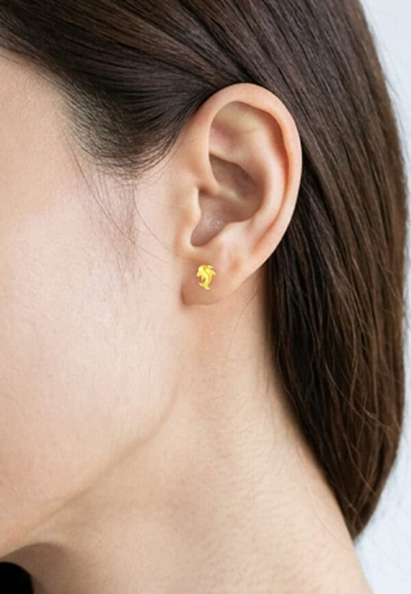 ssmy-zone-1793238896-1100x762px_27April_0000_9Q-TMG90-1C.jpg TOMEI Dolphin Earrings, Yellow Gold 916/22K