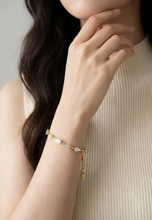 TOMEI Diamond Cut Collection Bracelet, Yellow Gold 916/22K