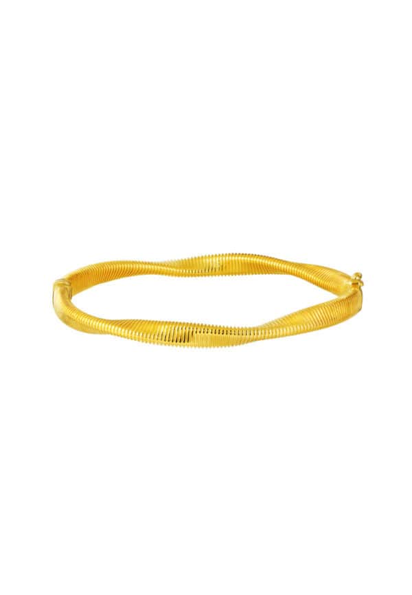 ssmy-zone-1793331616-762_0079_9L-BK1943-TW-1C_2.jpg TOMEI Curvy Bangle, Yellow Gold 916/22K