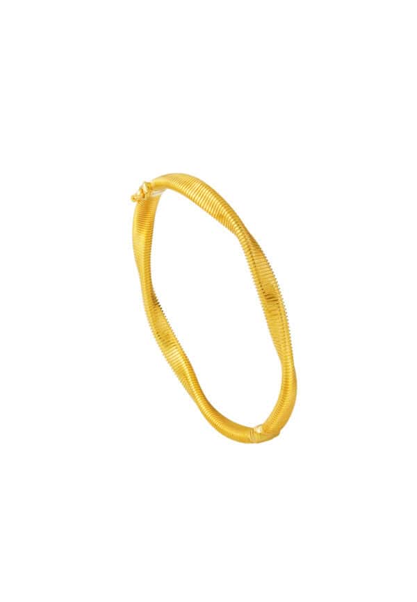 ssmy-zone-1793331616-762_0080_9L-BK1943-TW-1C.jpg TOMEI Curvy Bangle, Yellow Gold 916/22K