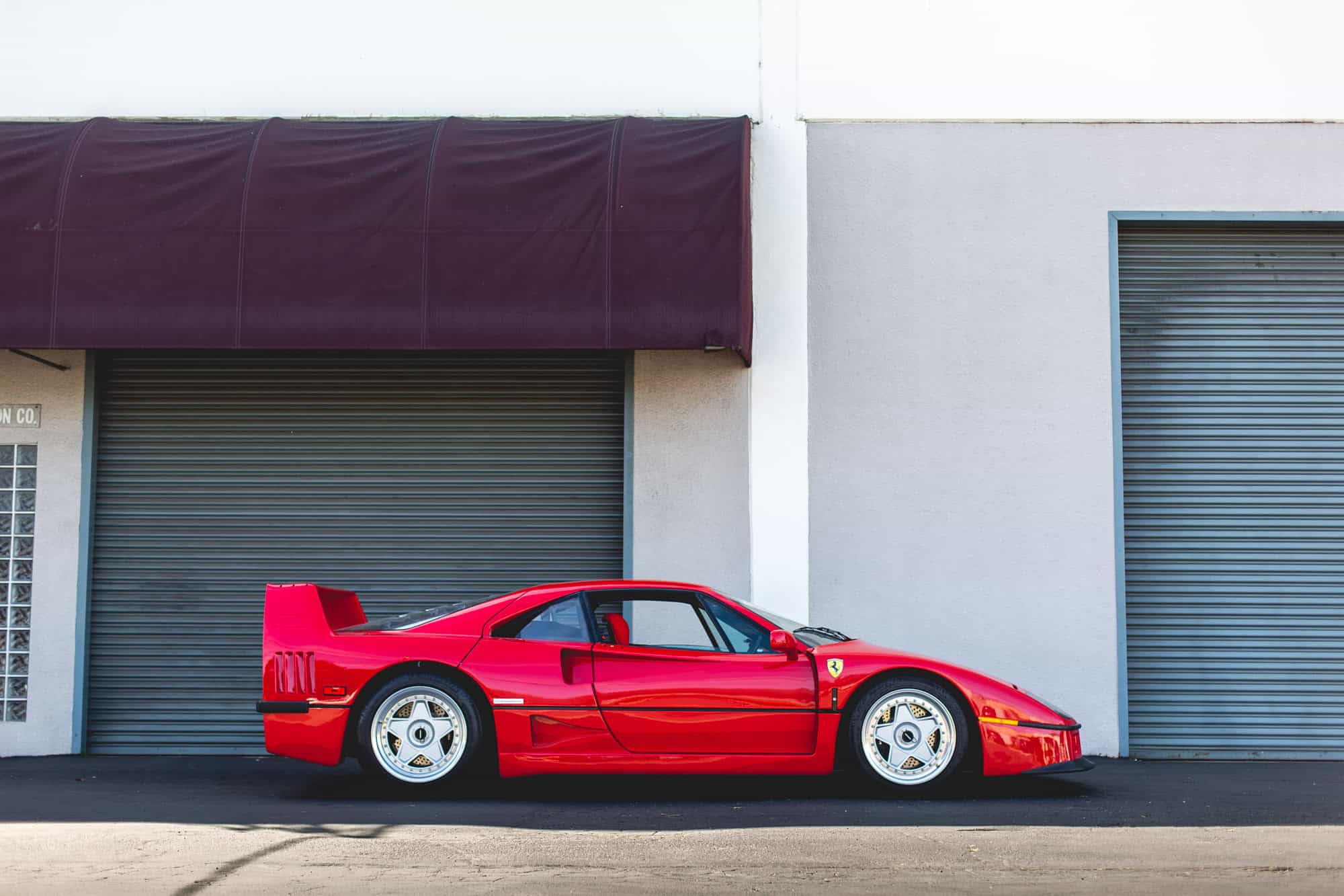 F40 side shot