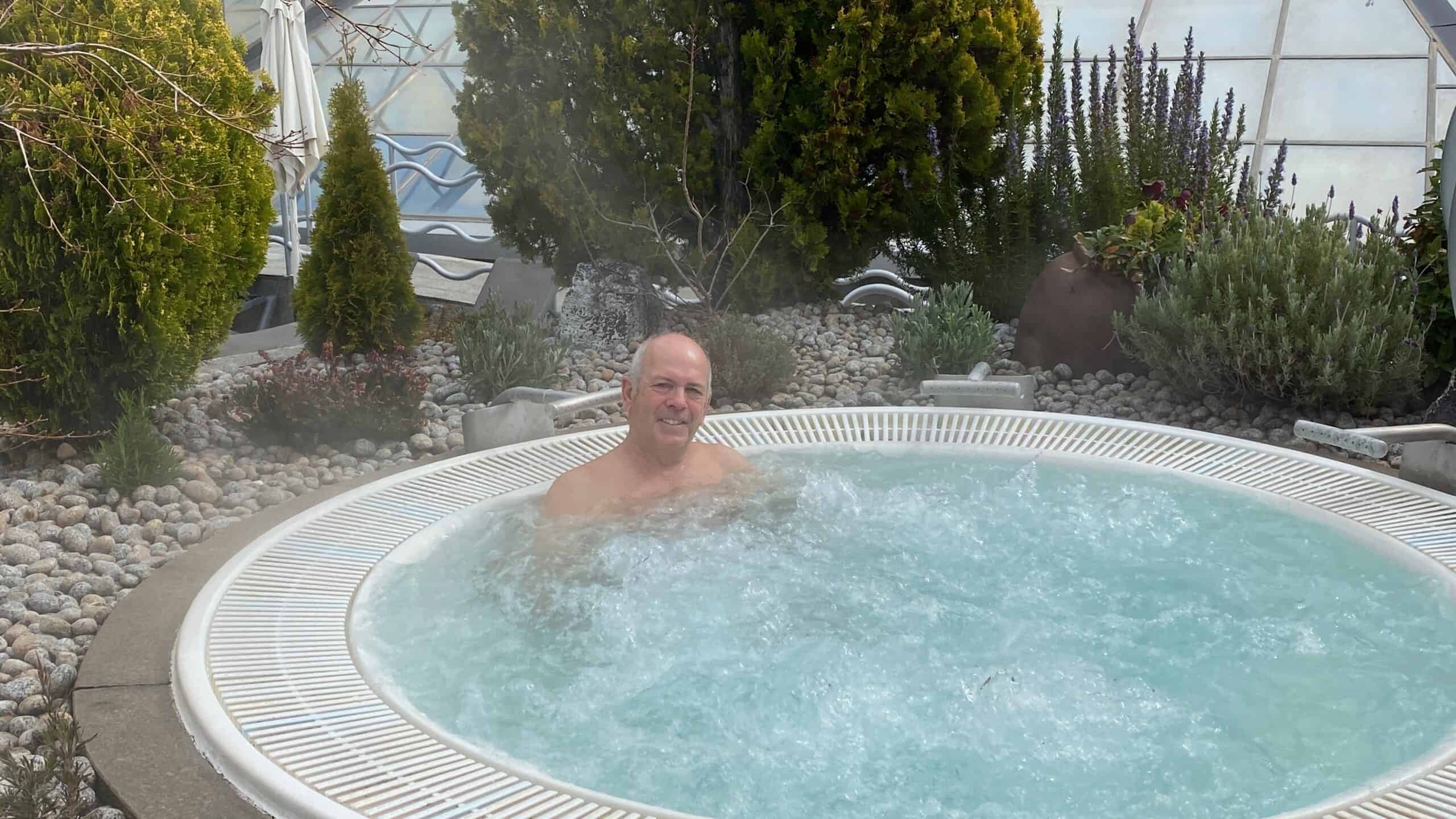 Outdoor hot tub at Caldea Andorra