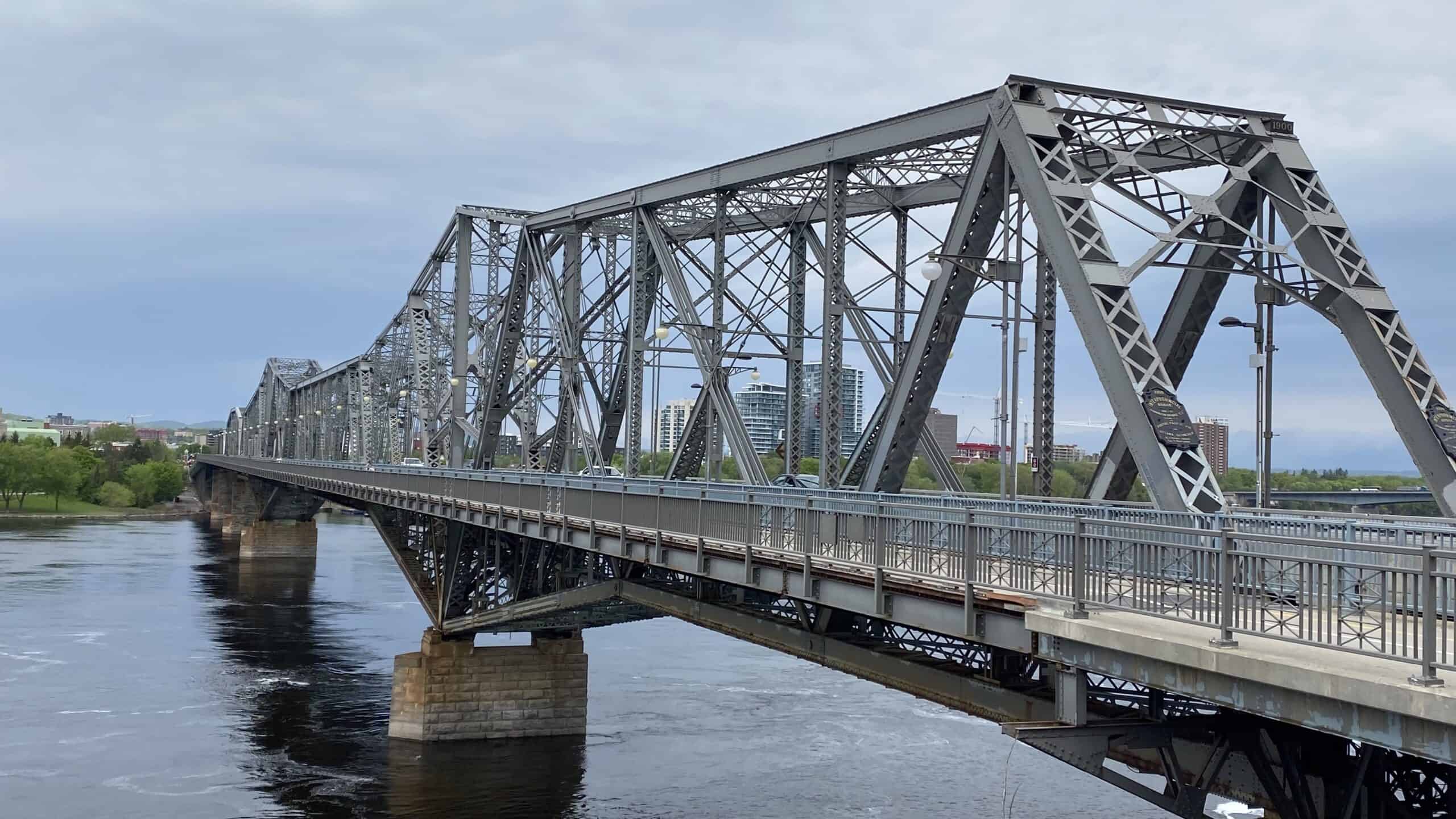 Alexandria Bridge in Ottawa