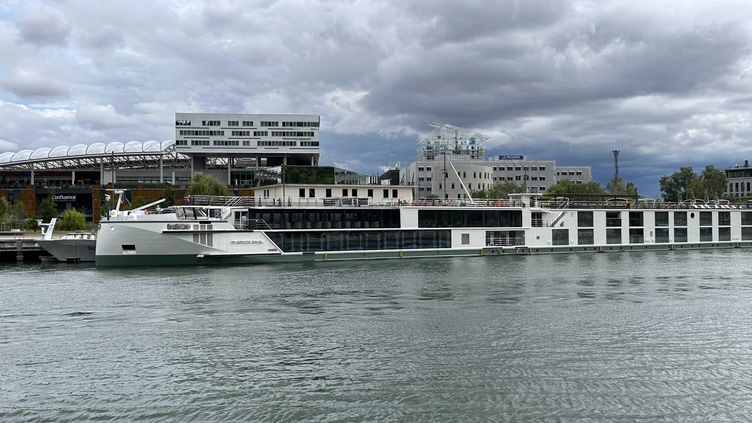 Riverside Ravel docked 