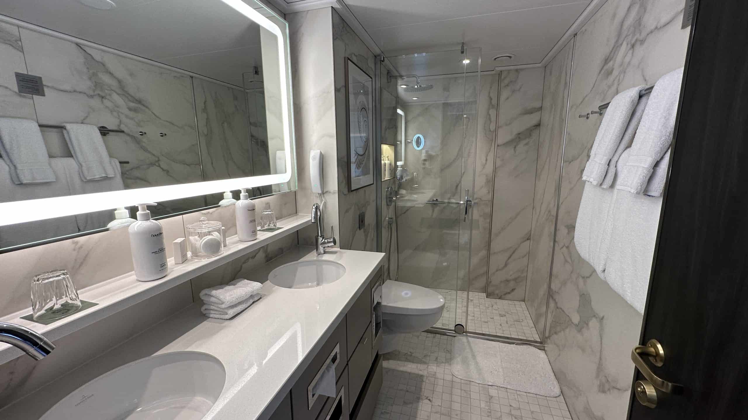 Bathroom in Seahorse Suite