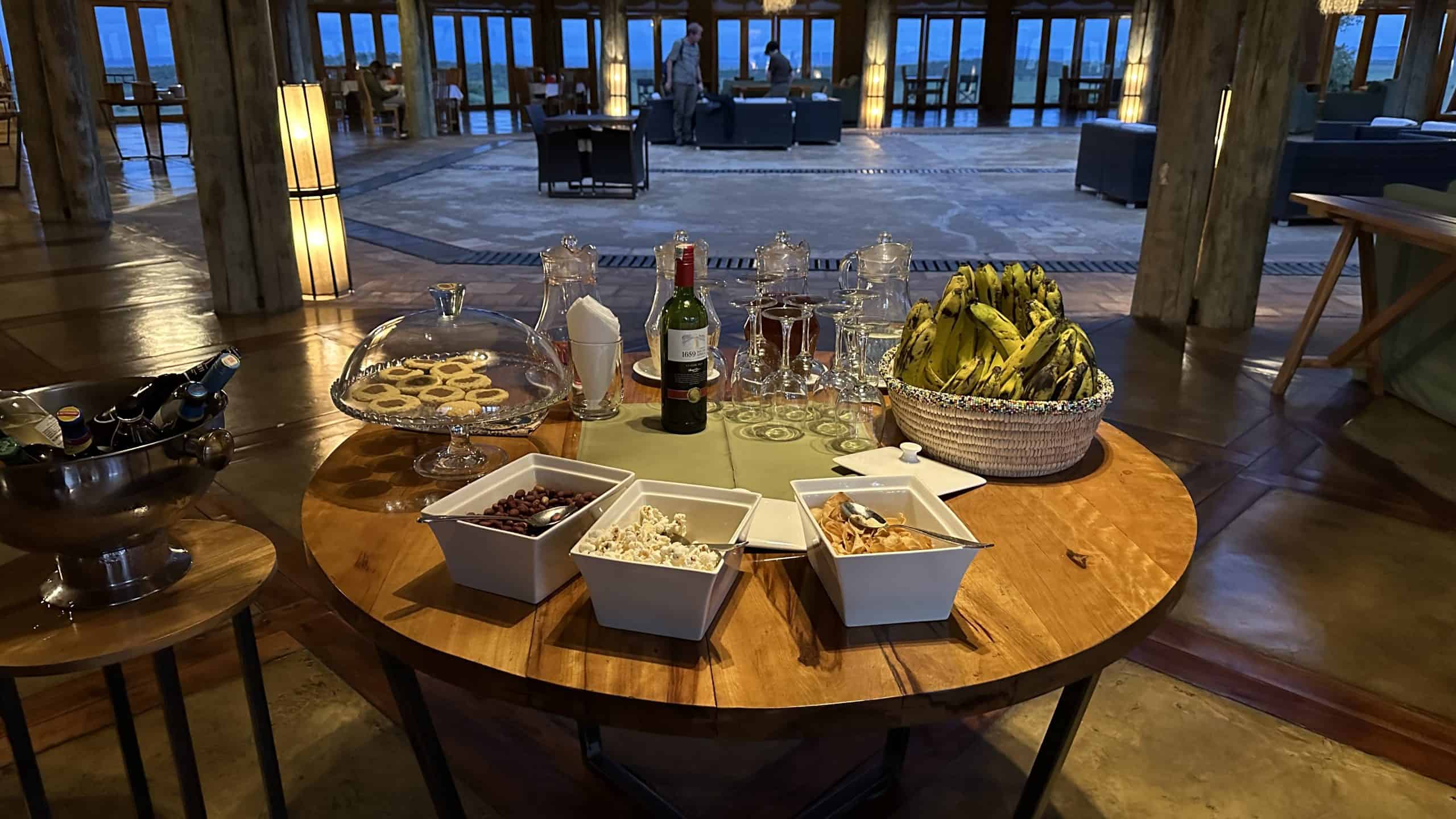 Welcome drinks and snacks
