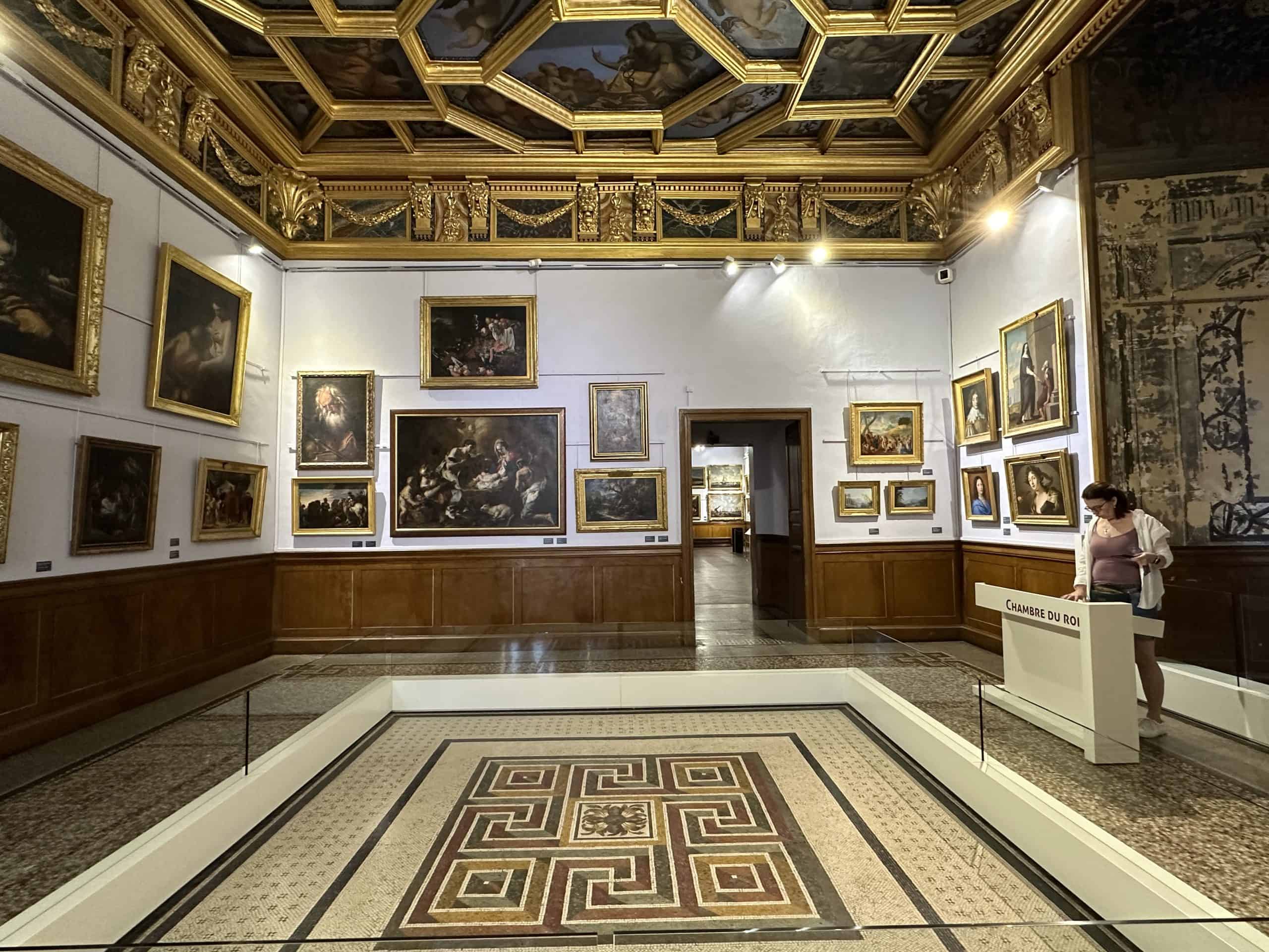 Elaborate ceiling