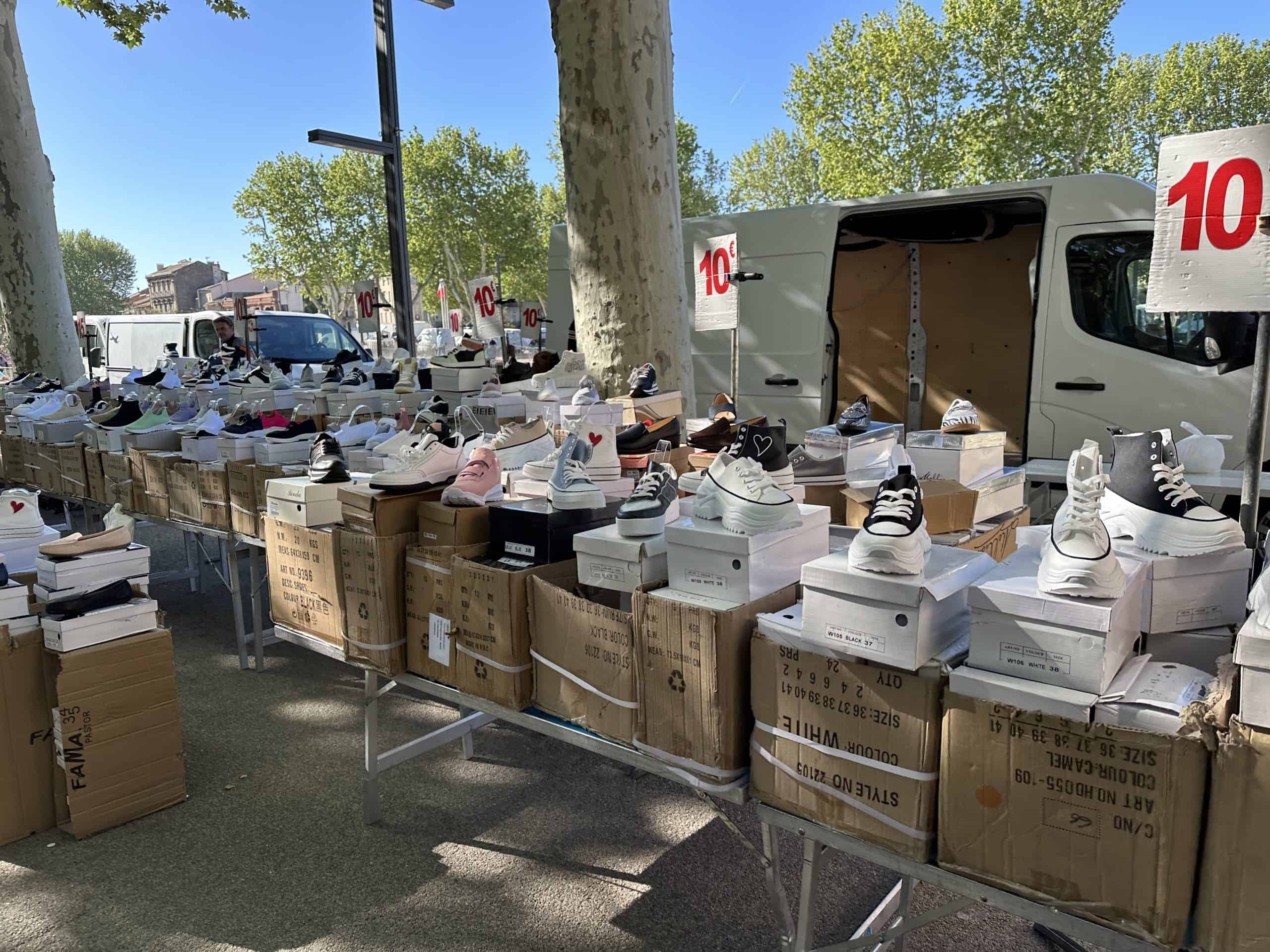 Shoe stand