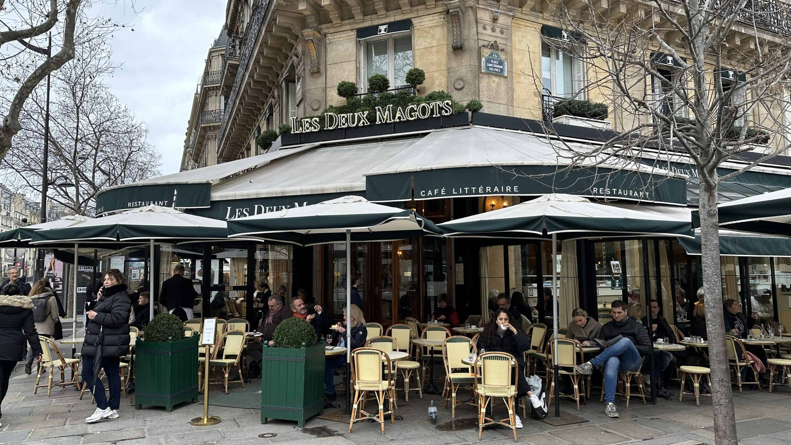 Front entrance to Deux Magots
