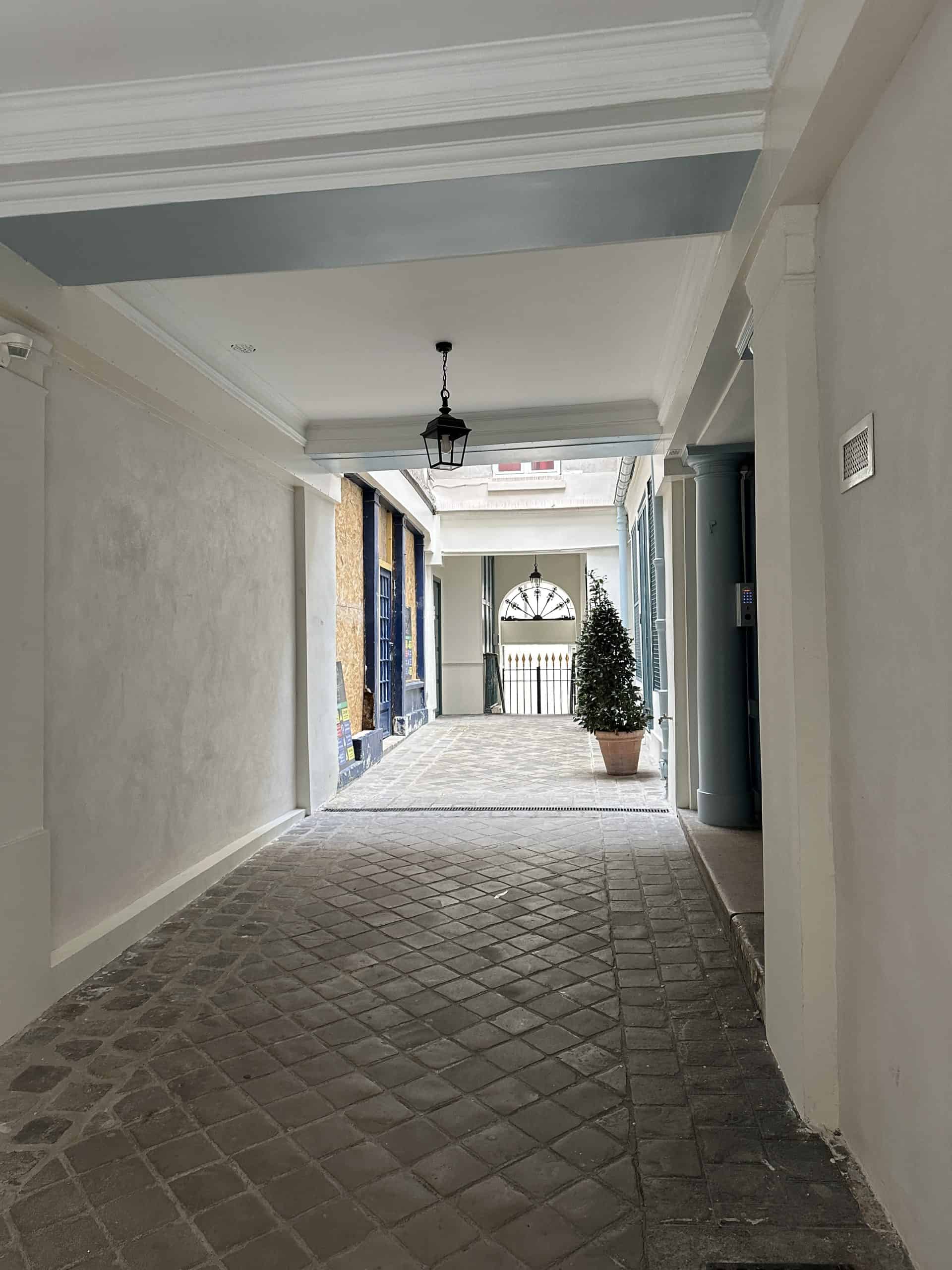 Passageways between streets