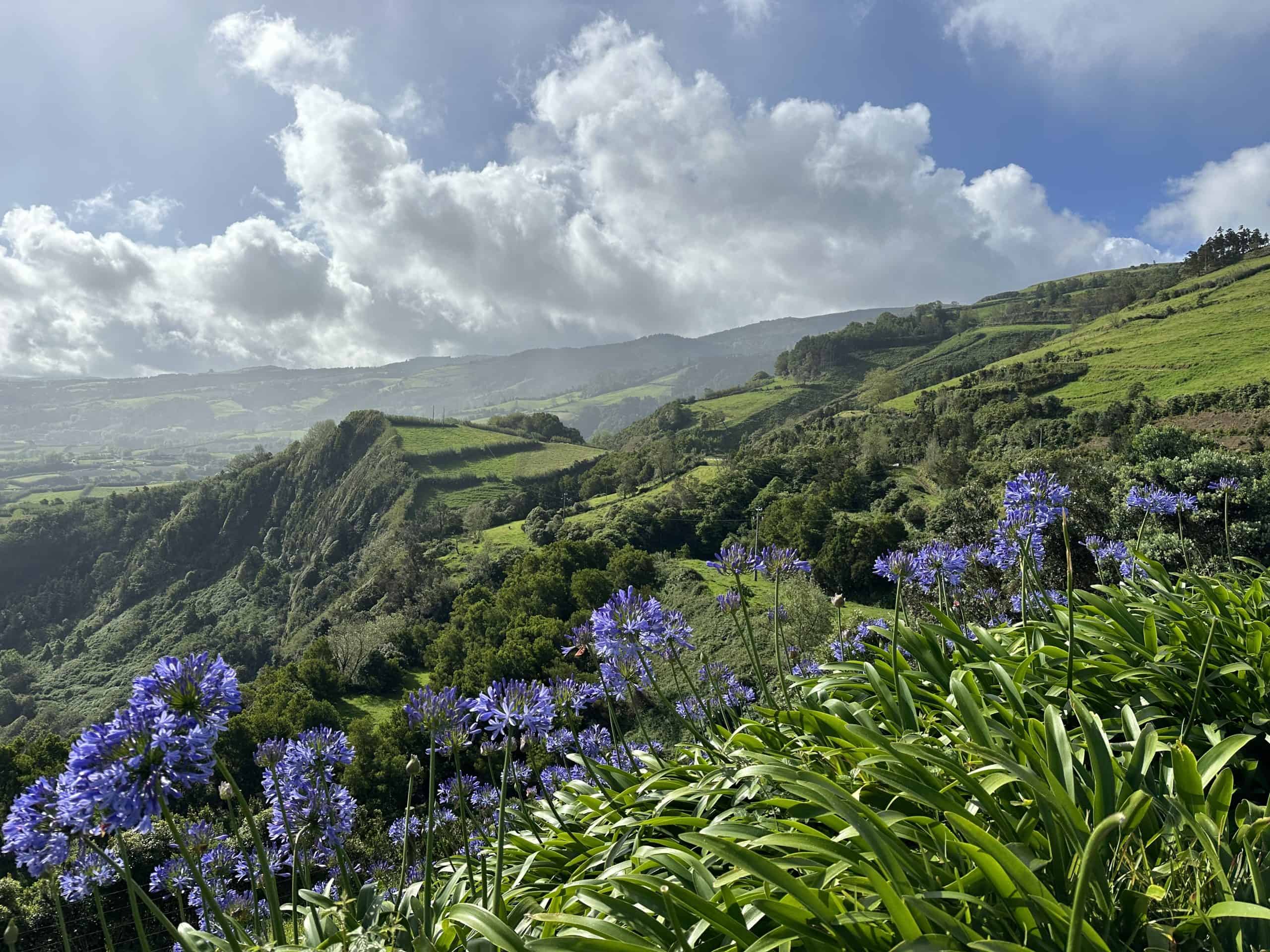 Valley surrounding da Santa Iria