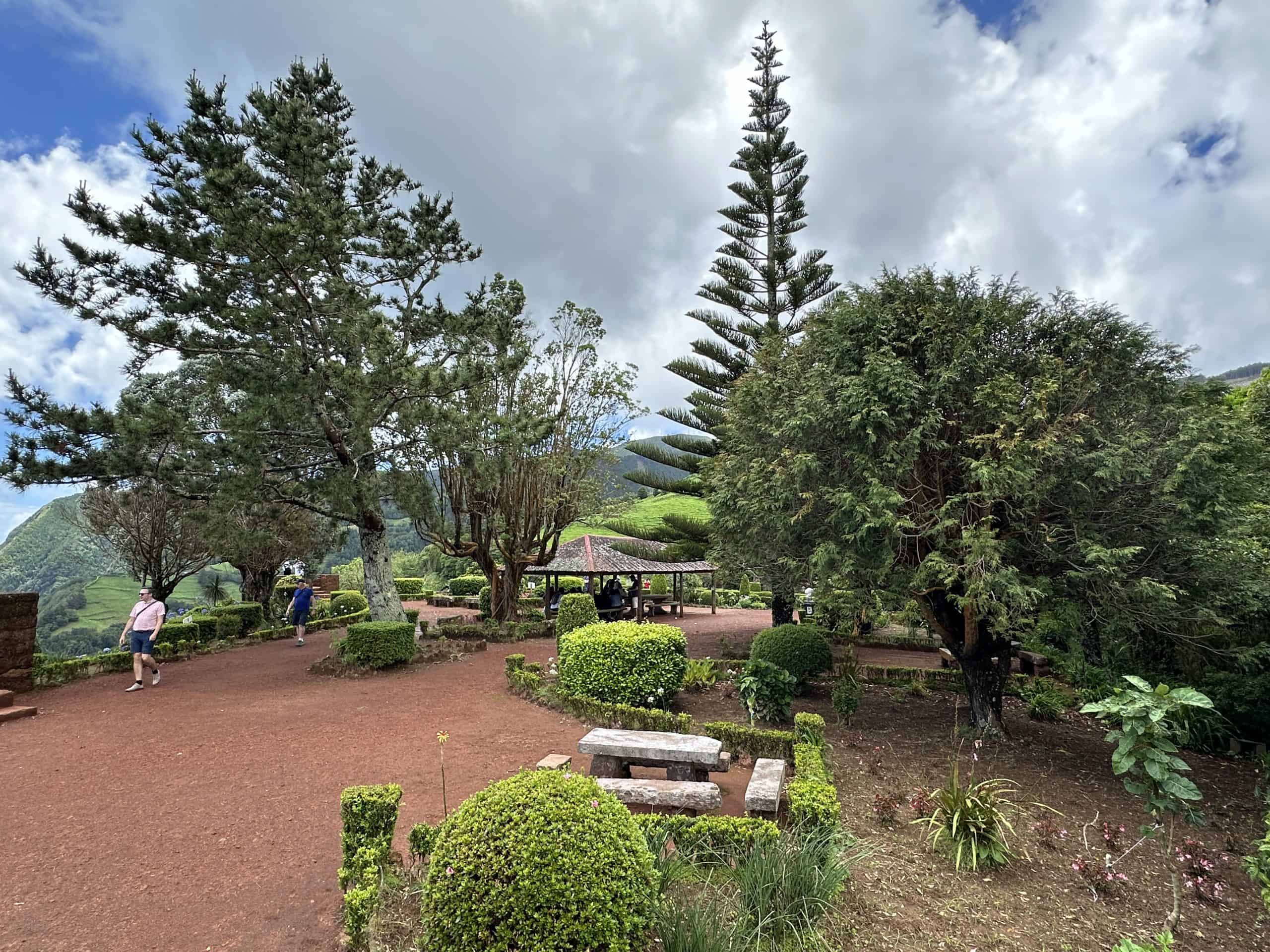 Places to have lunch at Ponta do Sossego