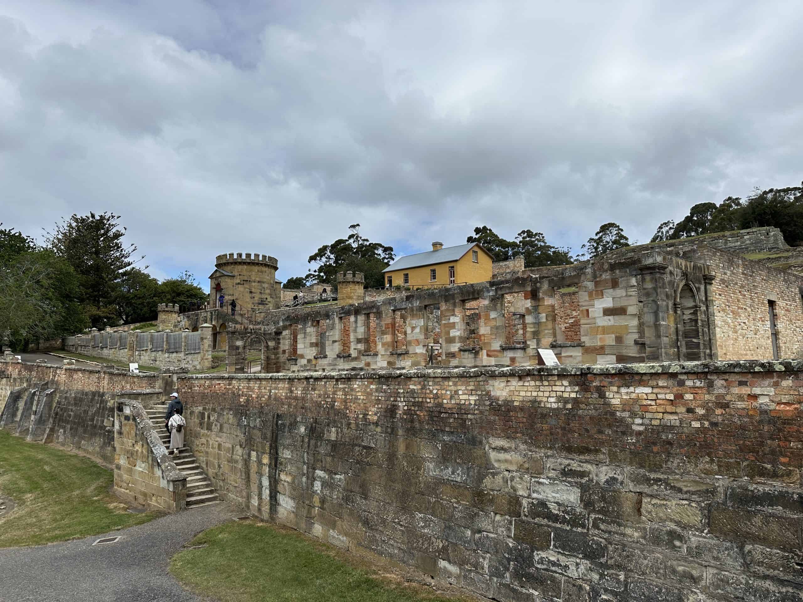 Penitentiary complex