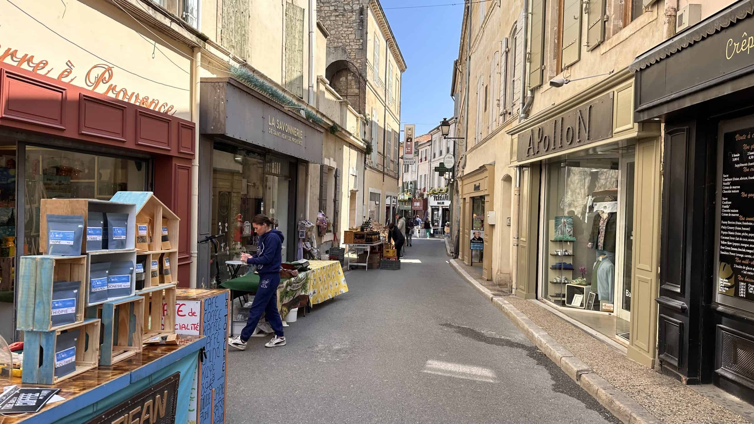 Streets lined with vendors