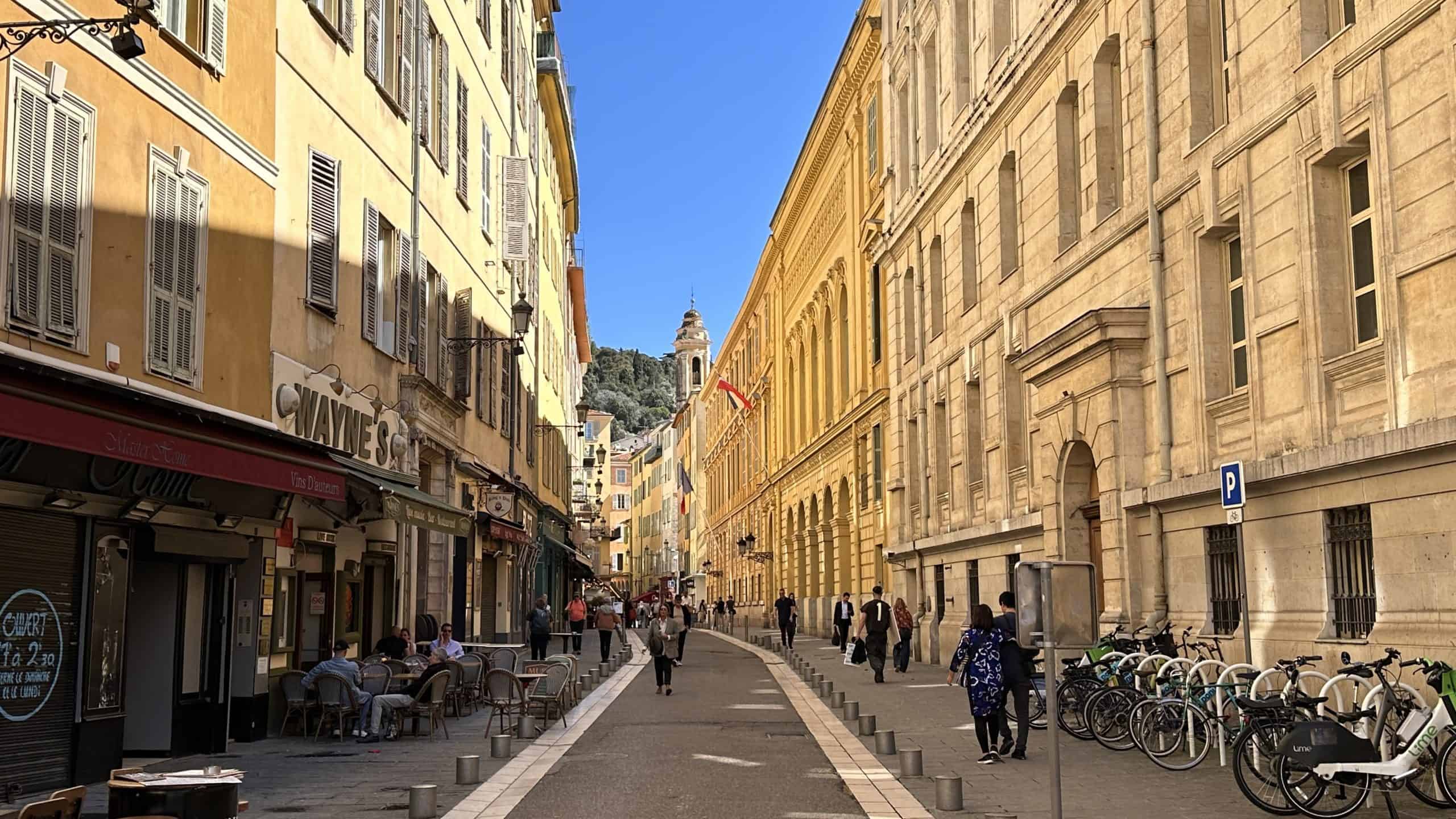 Pretty street in Nice