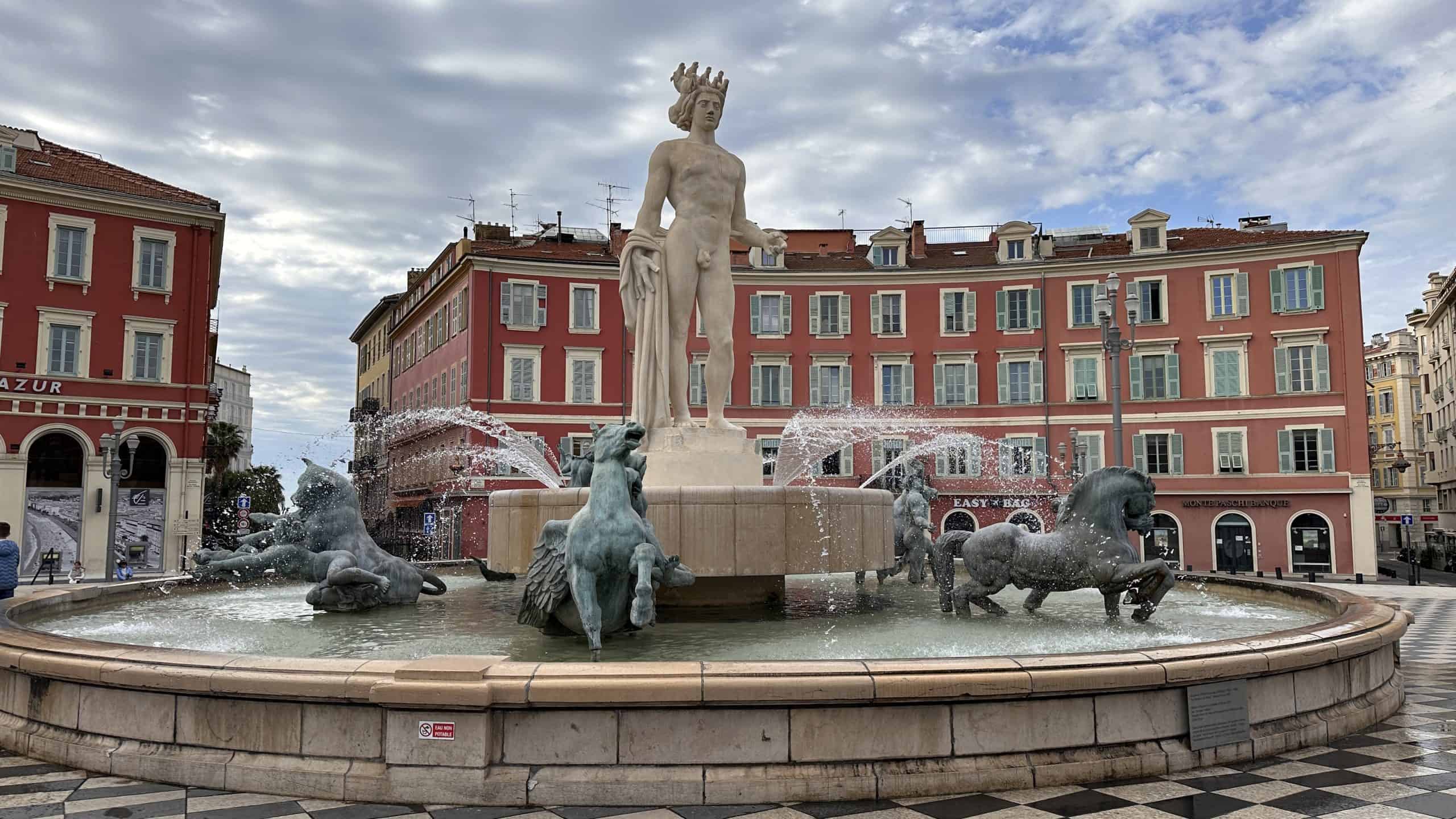 Fontaine du Soleil