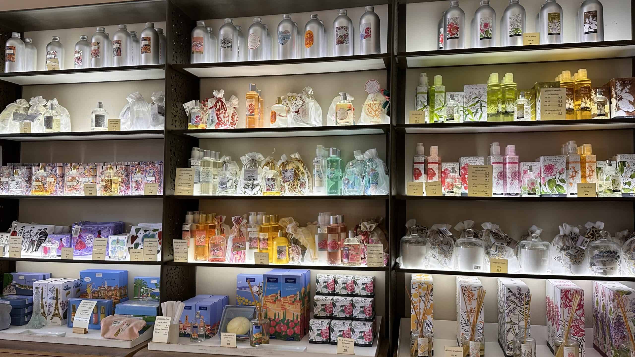 Fragonard displays
