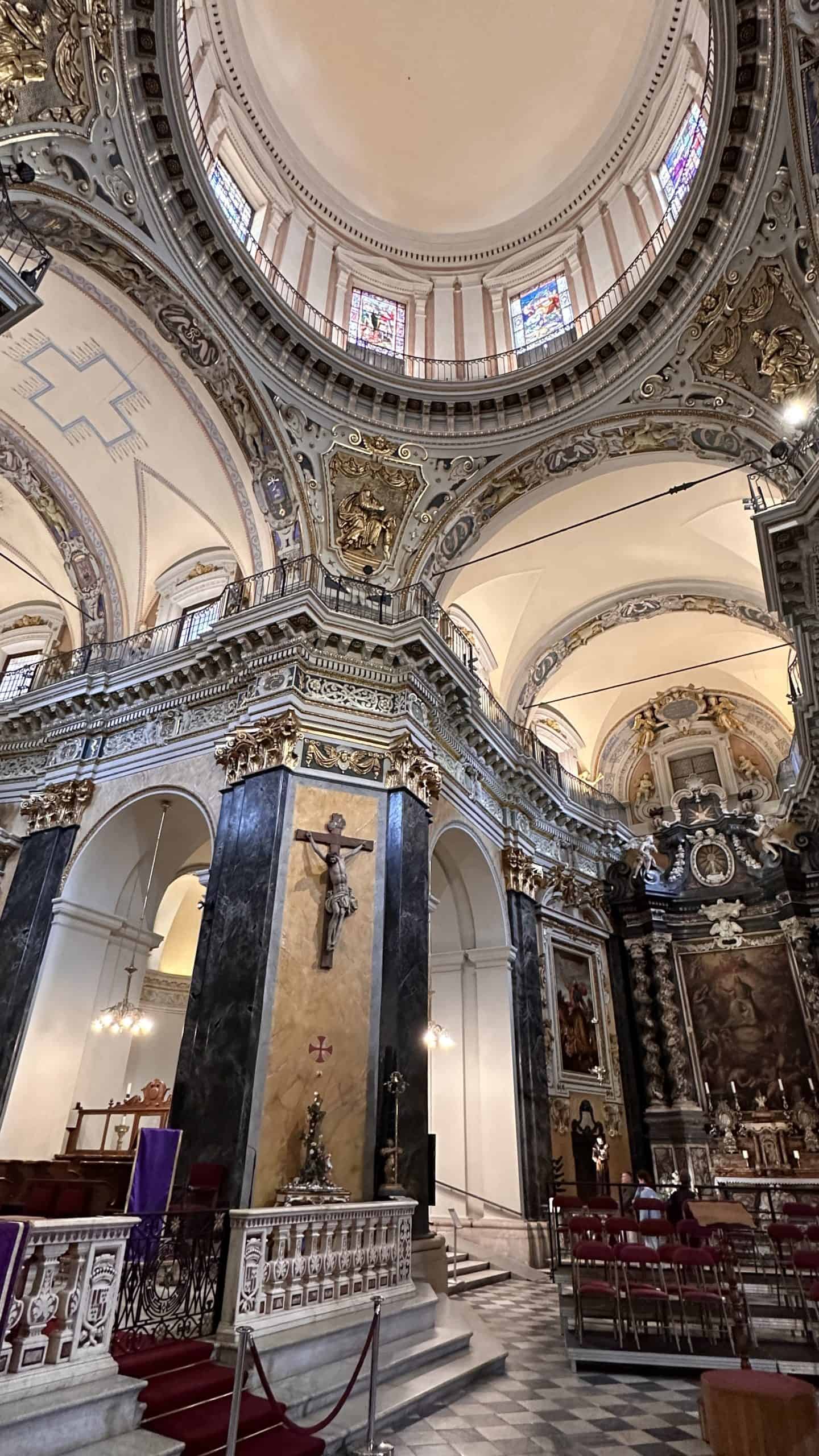 Interior of Reparte