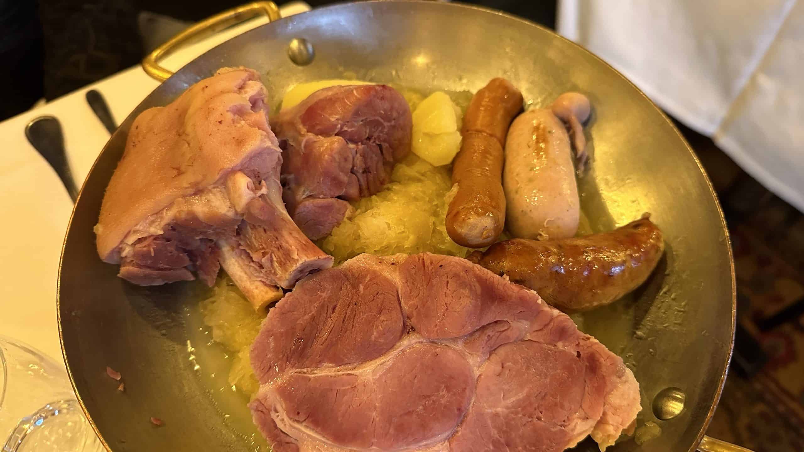 choucroute meal