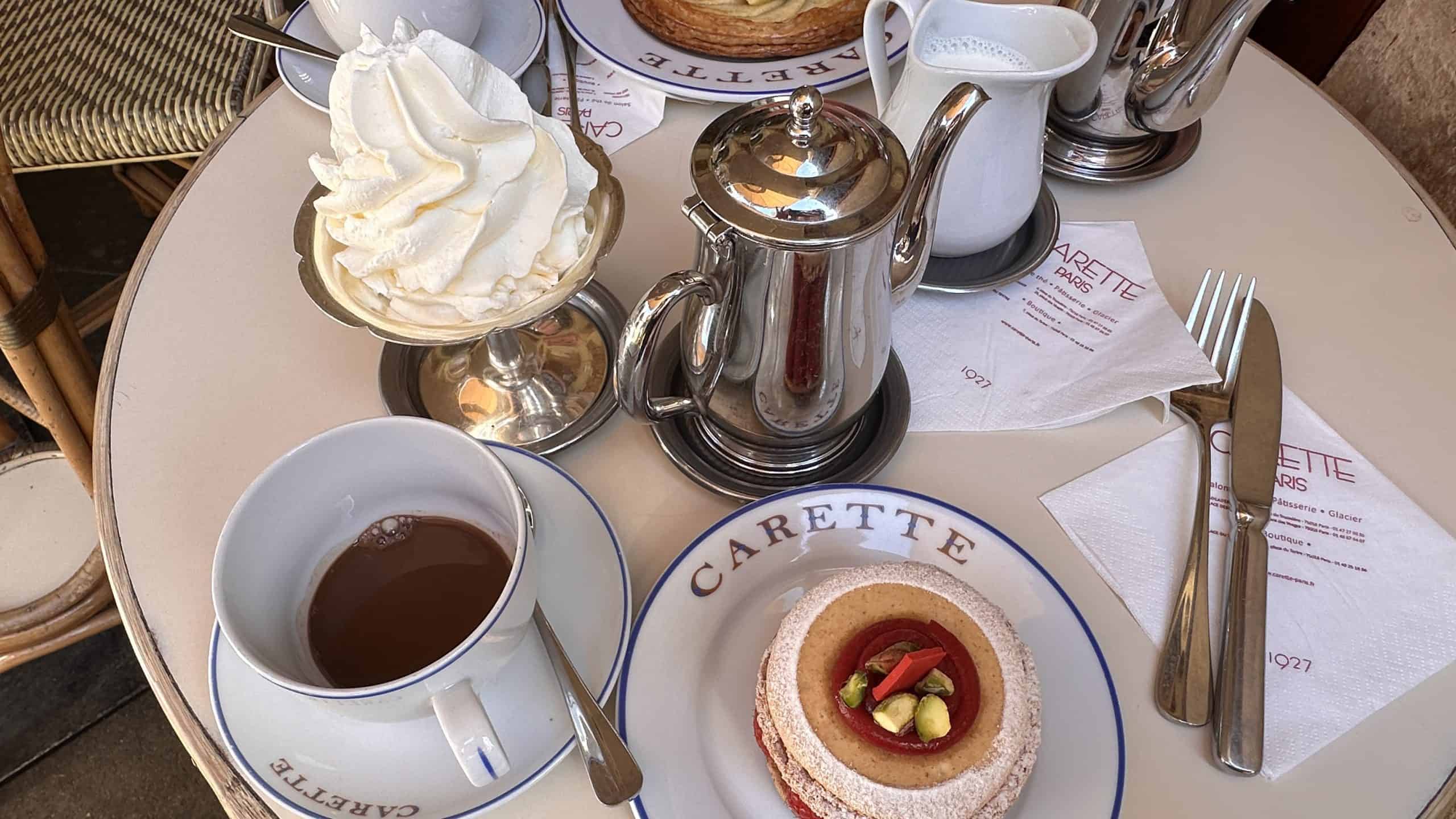 Chocolat chaud at Carette