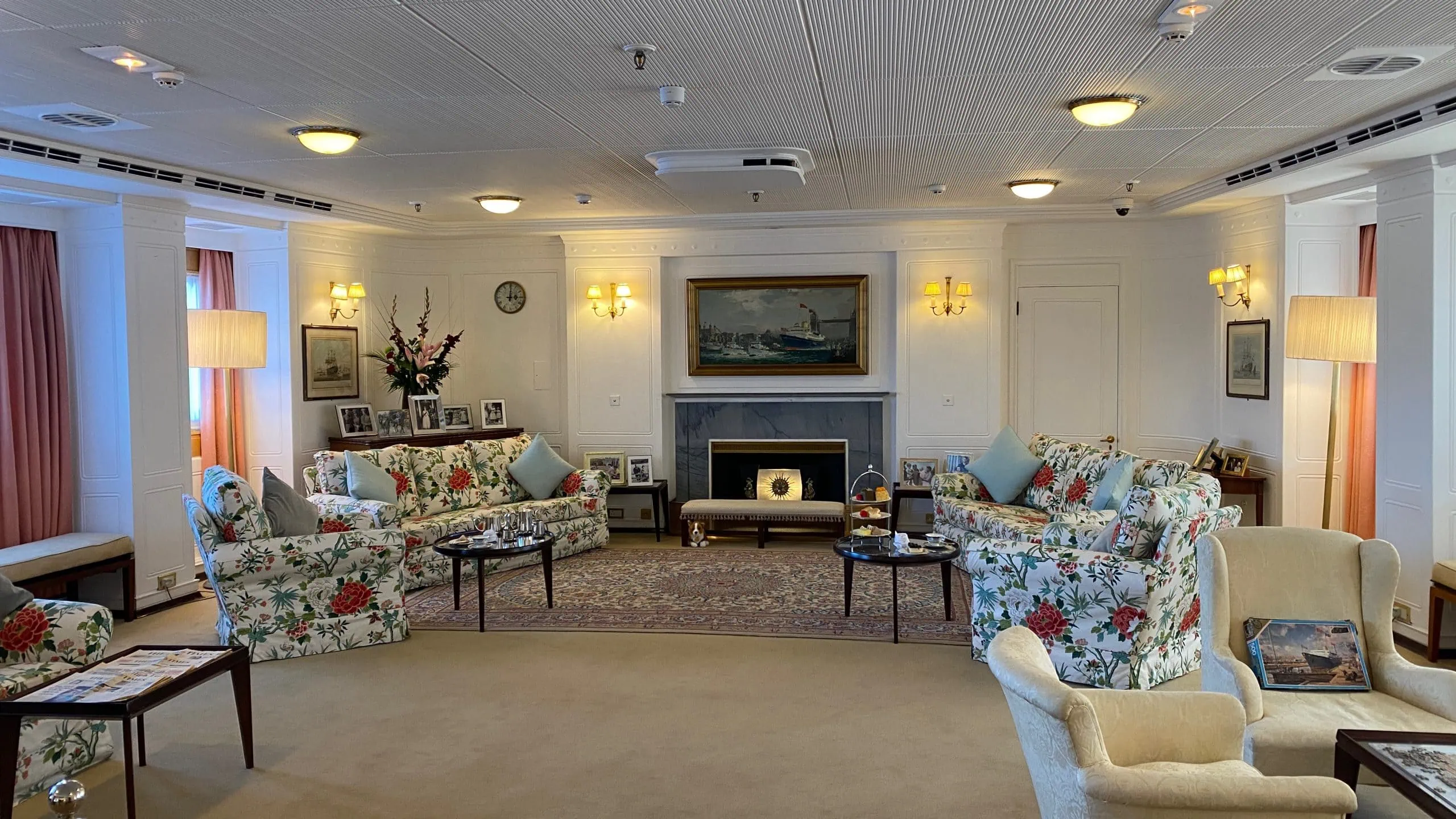 Living room of the yacht