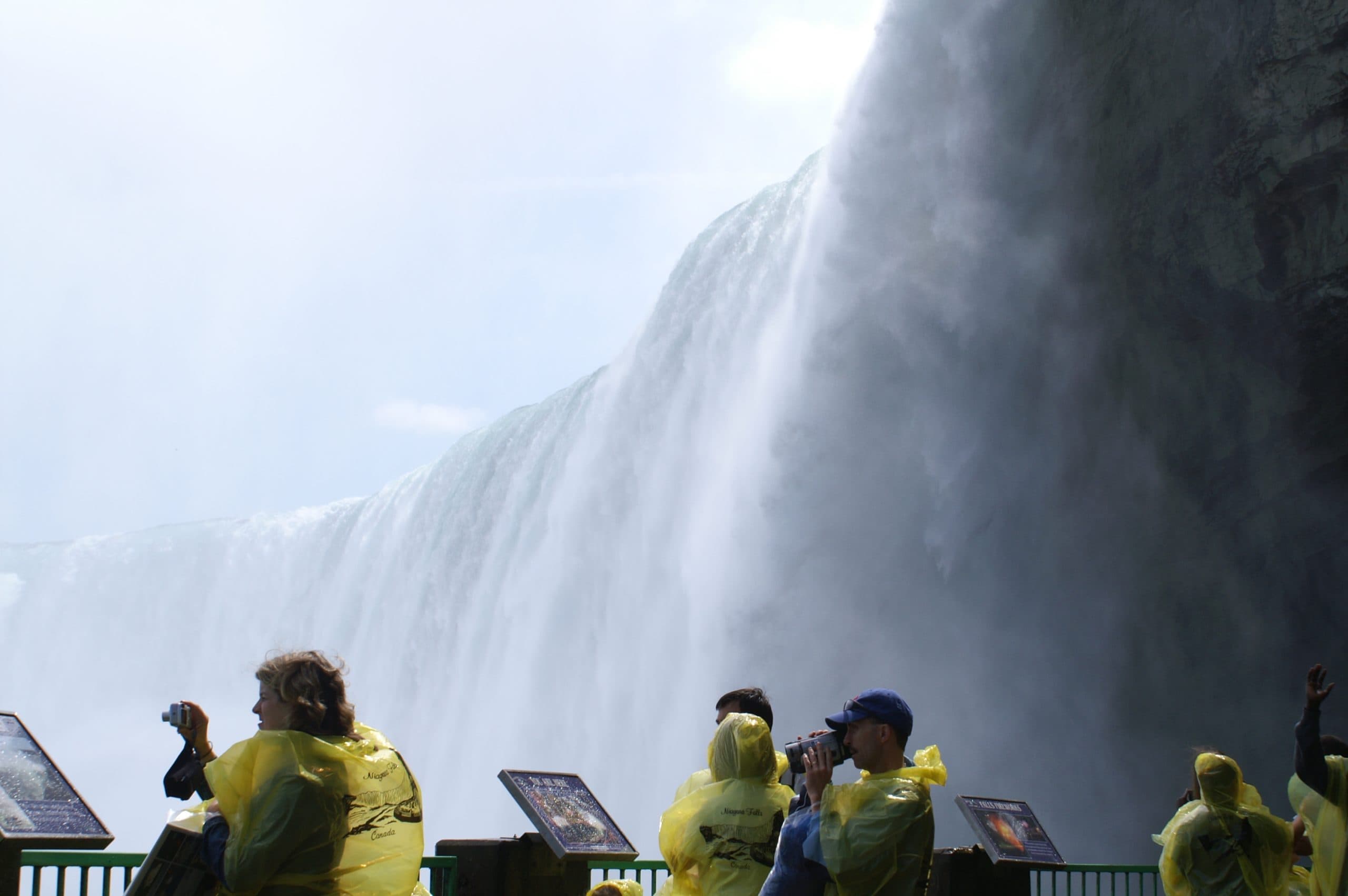 Riverwalk at the edge of the Falls