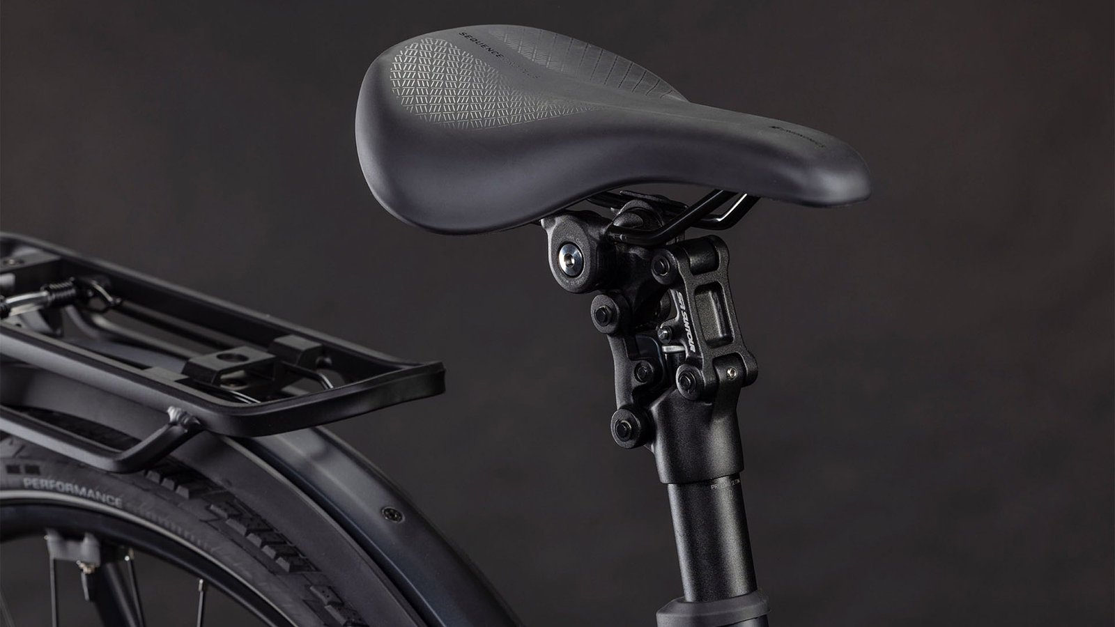 Kathmandu Hybrid Pro 800 coal´n´black Trapeze