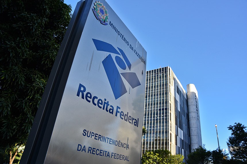 Receita Federal adia para 2027 exigência de CNPJ para pessoas físicas emitirem documentos fiscais