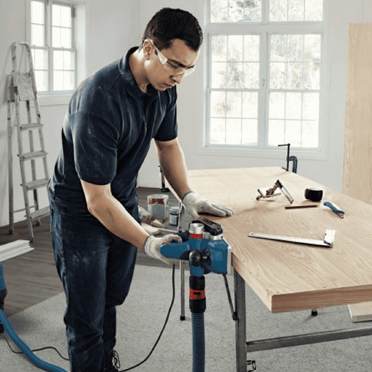 Bosch Cepillo Gho 700w 06015a90go
