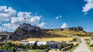 Под крепостью