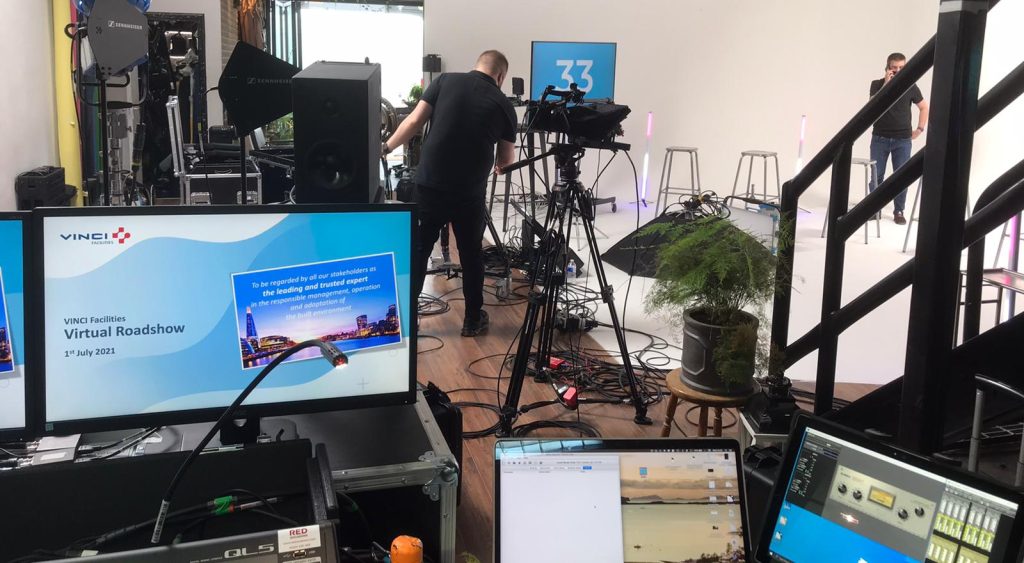 Film Division on set, broadcast of VINCI Facilities Roadshow. Exceptional Storytelling in livestreams