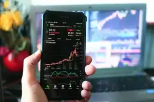Read more about the article ¿Qué es Robinhood y cómo funciona?