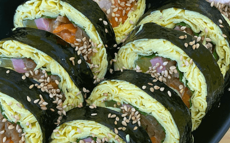 Healthy Keto Kimbap filled with fluffy shredded egg instead of rice—a perfect low-carb Korean meal.
