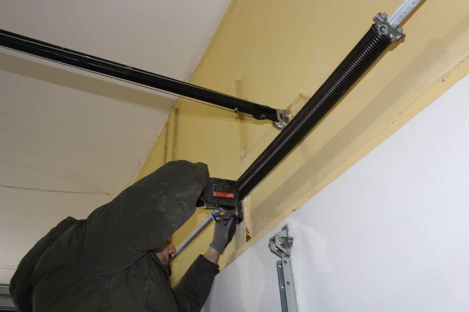 garage door spring replacement in Toronto