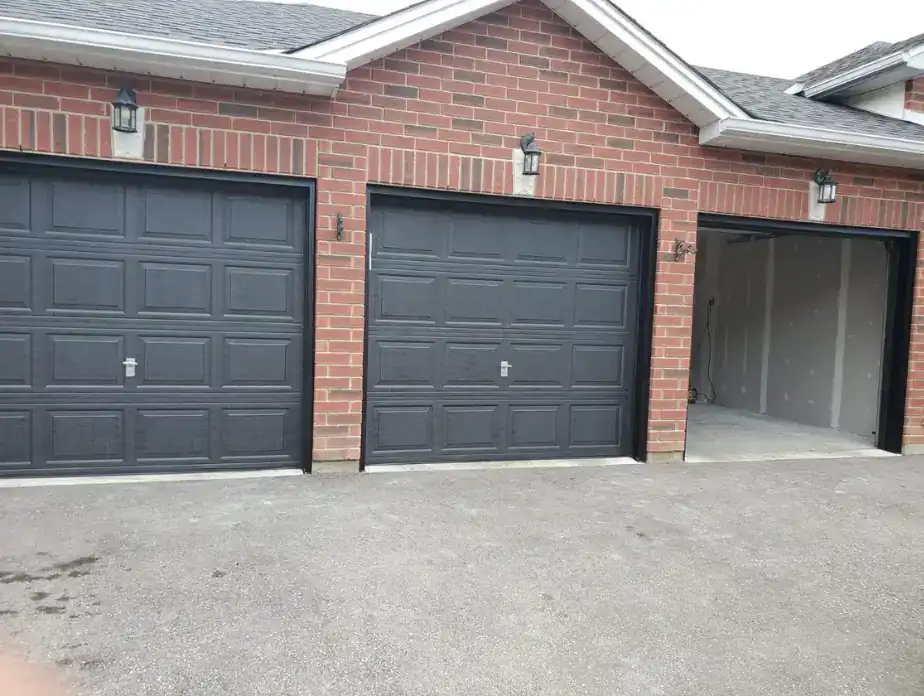 Garage Door Repair in Thornhill